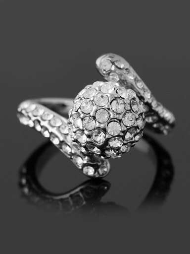 Fashion Cubic Rhinestones-covered Platinum Plated Alloy Ring
