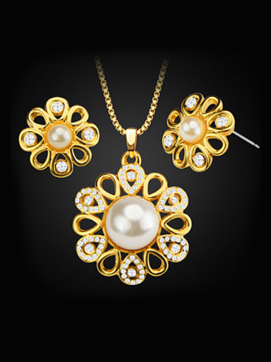 18K Artificial Pearl Flower shaped Two Pieces Jewelry Set