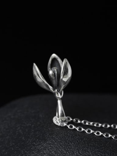 Retro Magnolia Flower Clavicle Necklace