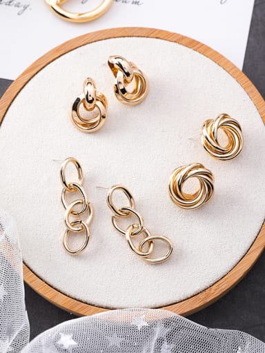 Alloy With Gold Plated Fashion Geometric Stud Earrings