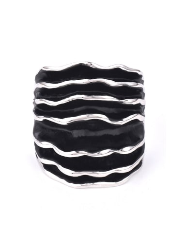 Exaggerated Black Multi-layer Paint Alloy Ring