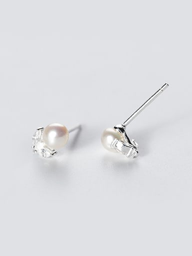 Fashionable Leaf Shaped Artificial Pearl Silver Stud Earrings