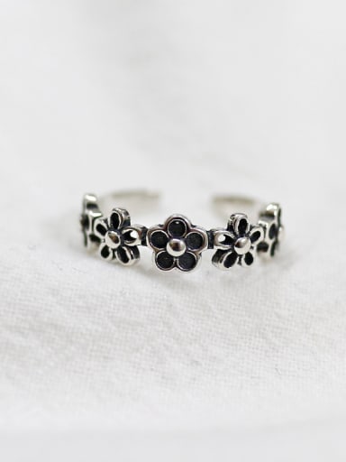 Retro style Black Flowers Silver Opening Ring
