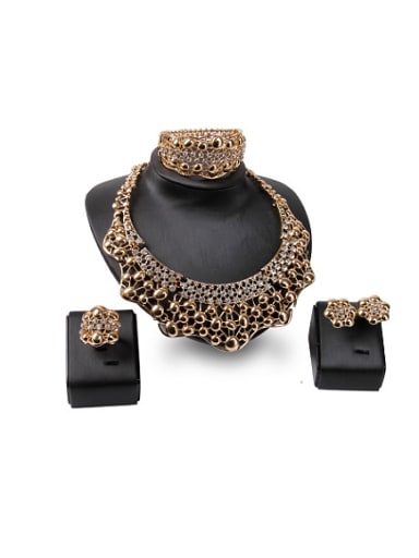 new 2018 2018 2018 Alloy Imitation-gold Plated Vintage style Rhinestones Hollow Four Pieces Jewelry Set