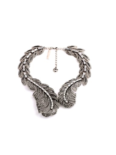 Exaggerated Feather Alloy Necklace