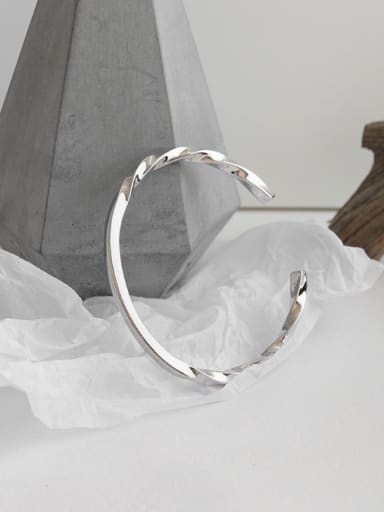 925 Sterling Silver With Platinum Plated Simplistic Twist Opening Bangles