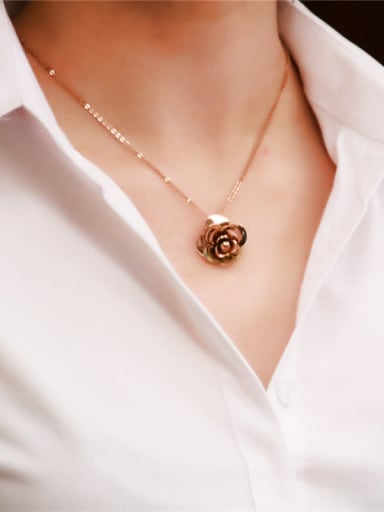 Rose Flower Pendant Clavicle Necklace