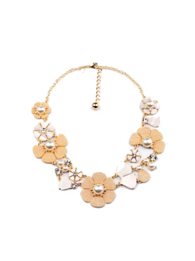 Artificial Pearls Flower Necklace