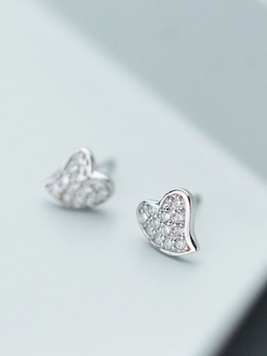 Fresh Heart Shaped Shimmering Zircon 925 Silver Stud Earrings