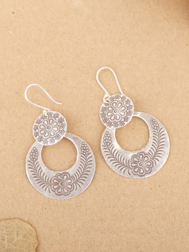 Ethnic style Handmade Flower-etched hook earring