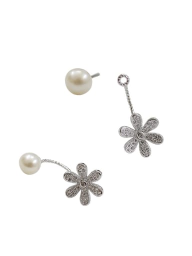 Fashion Freshwater Pearl Flowery Silver Stud Earrings