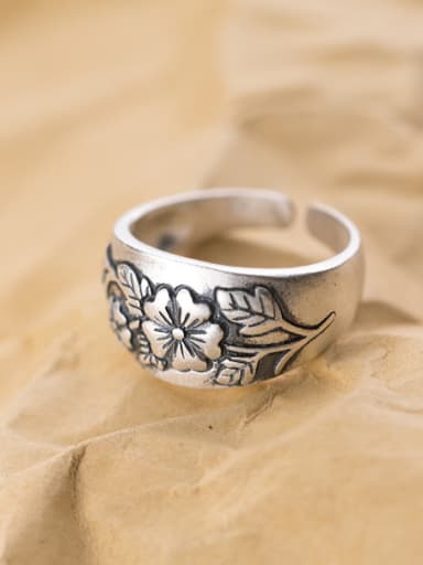 Vintage Flower Shaped Thai Silver Open Design Ring