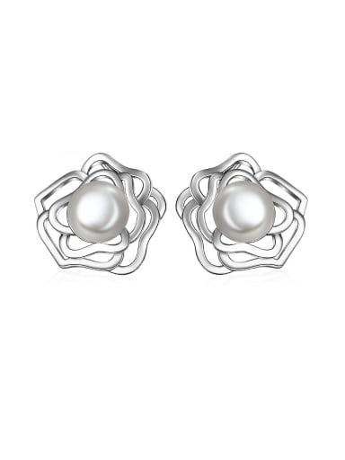 Fashion Rosary Flower Imitation Pearl Stud Earrings