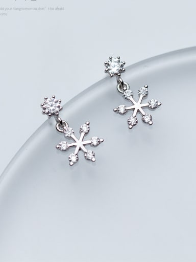 Christmas jewelry:Sterling Silver with snowflakes and sweet ear studs