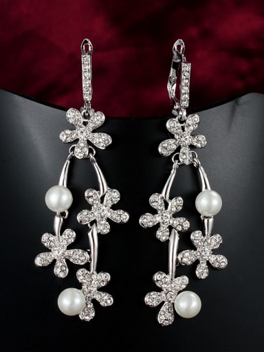 Exquisite Flower Shaped Artificial Pearl Drop Earrings