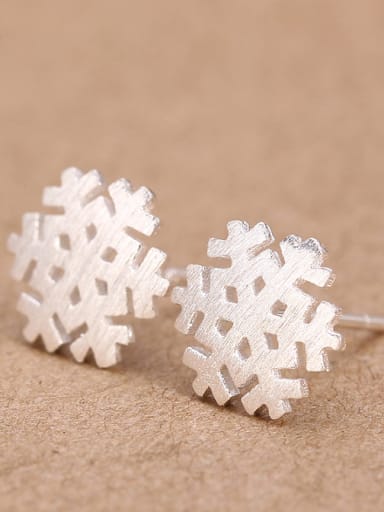 Simple Snowflake stud Earring
