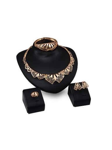2018 2018 2018 2018 Alloy Imitation-gold Plated Vintage style Hollow Four Pieces Jewelry Set