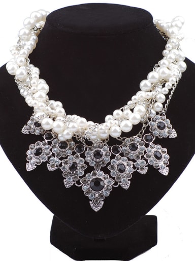 Exaggerated Luxury Imitation Pearls Cubic Rhinestones Alloy Necklace