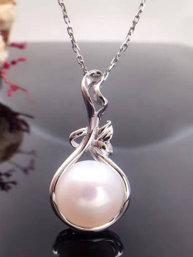 Fashion Oblate Freshwater Pearl Necklace