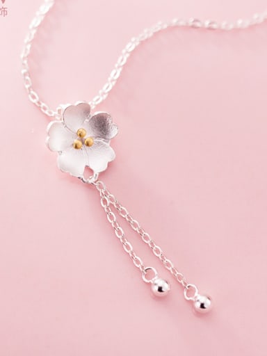 925 Sterling Silver With Platinum Plated Romantic Flower Necklaces