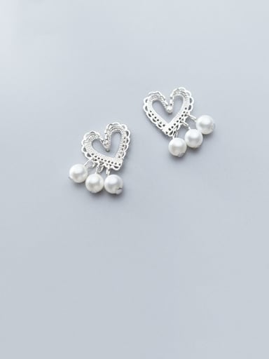 925 Sterling Silver With PArtificial Pearl Simplistic Heart Stud Earrings