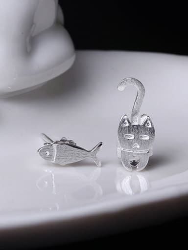 Lovely Cat and Fish Shape Stud Earrings
