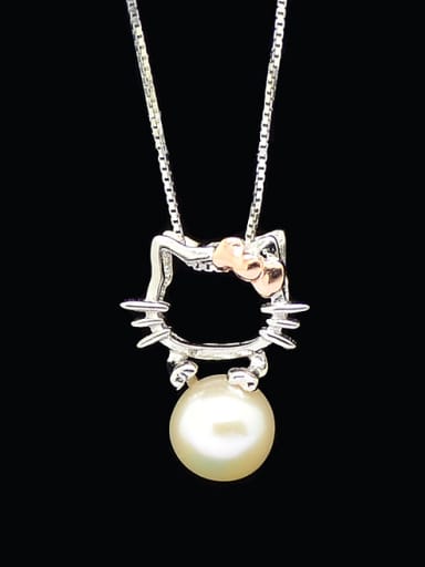 Freshwater Pearl Hollow Kitty Necklace