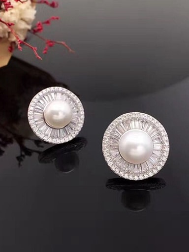 2018 Freshwater Pearl Zircon Round stud Earring