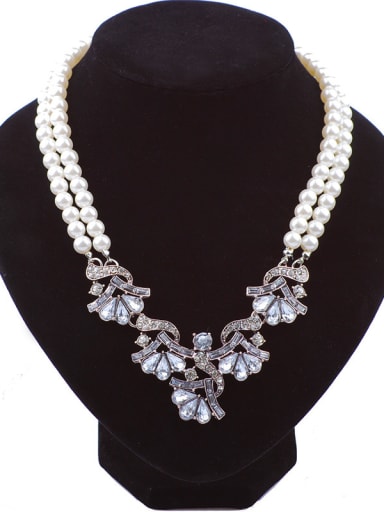 Fashion Stone-studded Flowers Double Imitation Pearls Chain Necklace