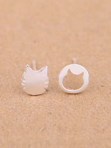 Simple Kitten Silver stud Earring