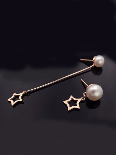 Freshwater Pearl Asymmetrical Star threader earring