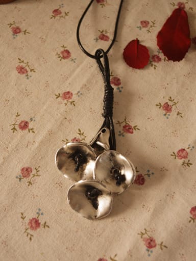 Antique Silver Plated Flower Necklace