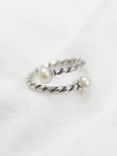 Fashion Freshwater Pearl Black Twisted-band Opening Ring