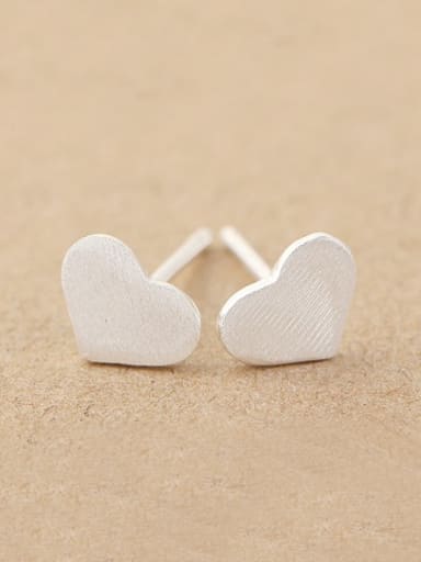 Simple Heart-shaped stud Earring