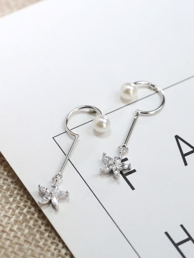 Fashion Zirconias-studded Star Imitation Pearl 925 Silver Stud Earrings