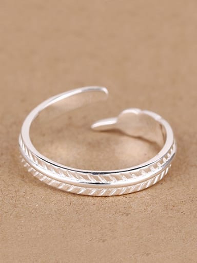 Simple Feather Opening Midi Ring