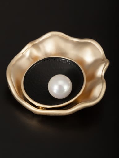 Gold Plated Round Pearl Lapel Pins & Brooche