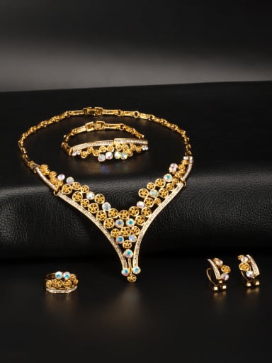 Model No 500229 The new Gold Plated Zinc Alloy White  Rhinestone Statement 4 Pieces Set