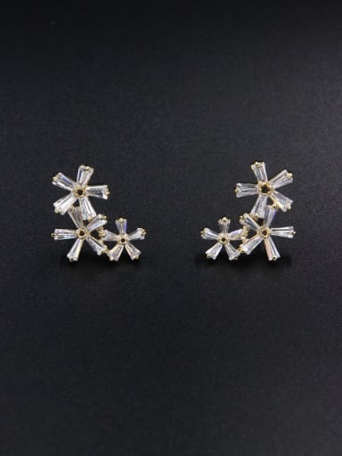A Gold Plated Stylish Zircon Studs stud Earring Of Flower