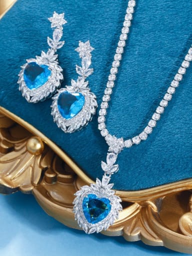 blue Brass Cubic Zirconia Luxury Heart  Earring and Necklace Set