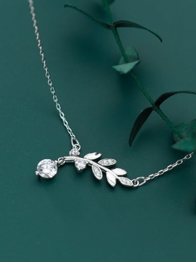 925 Sterling Silver Cubic Zirconia fashion Leaf Pendant Necklace