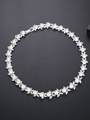 Brass Imitation Pearl Flower Luxury Necklace