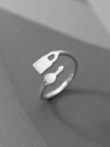 925 Sterling Silver Key Minimalist Band Ring