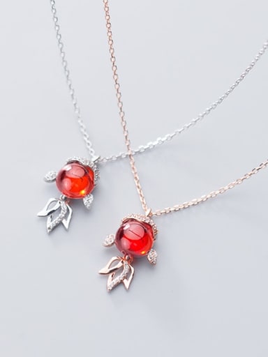 925 Sterling Silver Garnet red goldfish Pendant Necklace