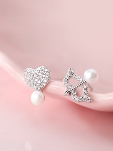 925 Sterling Silver  Fashion asymmetric heart mouth earrings