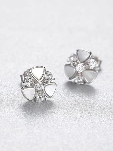 925 Sterling Silver Shell Flower Dainty Stud Earring