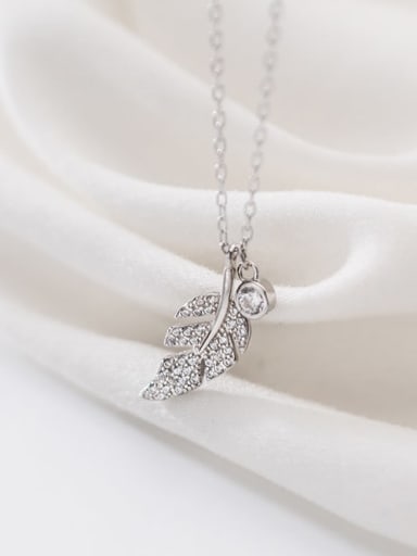 925 sterling silver simple fashion Diamond Leaf  Pendant necklace
