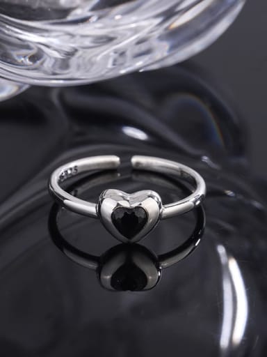 KDP1200 925 Sterling Silver Cubic Zirconia Heart Minimalist Band Ring