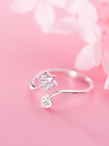 925 Sterling Silver Cubic Zirconia  Flower Minimalist Free Size Ring