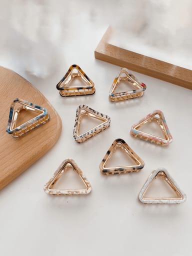 Alloy Cellulose Acetate Trend Hollow Triangle Jaw Hair Claw